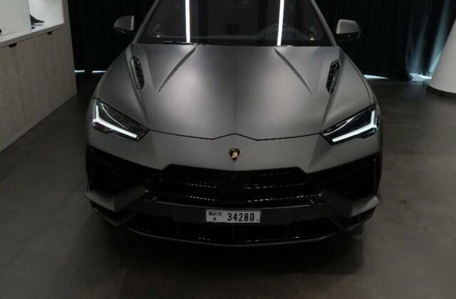 Lamborghini Urus Matte Black