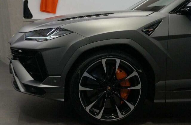 Lamborghini Urus Matte Black