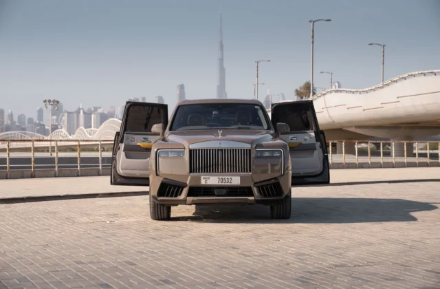 Rolls Royce Cullinan 2025