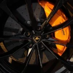 Lamborghini Urus Orange