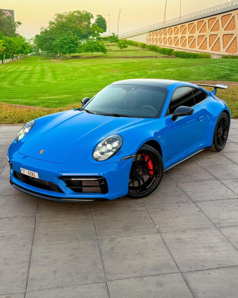 Porsche 911 Carrera GTS