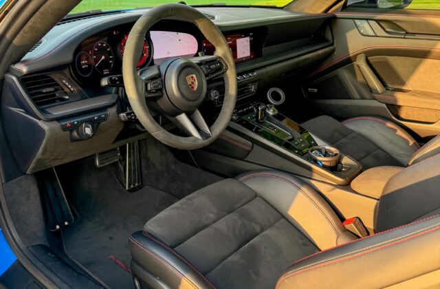 Porsche 911 Carrera GTS